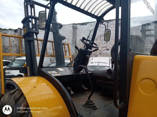 Imagem 14 de 15 de Empilhadeira Movix 4t*t. 4 M *todo Terreno* 2016 Repasse