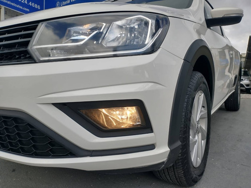 Imagem 8 de 15 de Volkswagen Saveiro 1.6 Msi Trendline 2020
