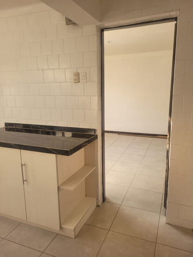Cómoda Casa Recien Remodelada, Sector Residencial