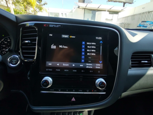 Imagen 11 de 15 de Mitsubishi Outlander Lim. Phev Hibrida At