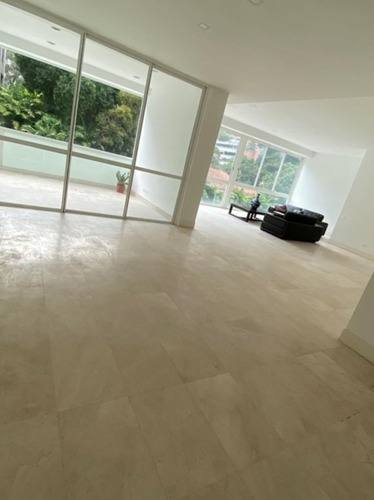 Imagen 9 de 18 de La Castellana Vendo Apartamento 360 M2 04143256451