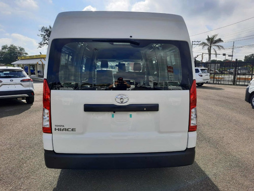 Imagen 3 de 7 de Toyota Hiacer Furgoneta 2023