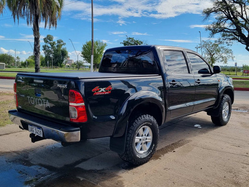 Imagen 20 de 21 de Toyota Hilux 2013 2.7 Cd Srv Vvti 4x4 Cuero