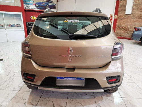 Imagen 6 de 25 de Renault Sandero Stepway 1.6 Dynamique 105cv 2017