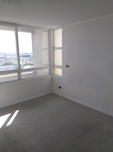 Ref:8716** Arriendo Dpto 1d+1b+terraza+bodega. Metro
