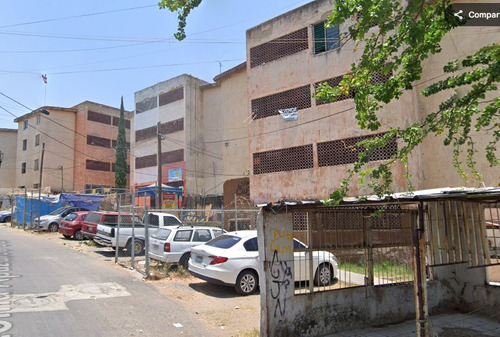 Casa En Remate Bancario Loma Apazulco Sur, Loma Dorada Delegación C, Tonalá, Jal. Clv1