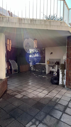 Departamento Tres Ambientes Al Frente En P. H