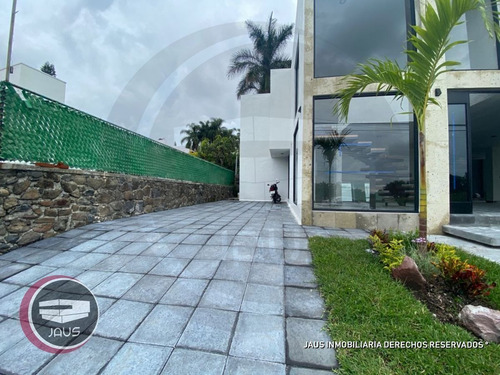 Imagen 2 de 17 de Venta De Casa En Lomas De Cocoyoc