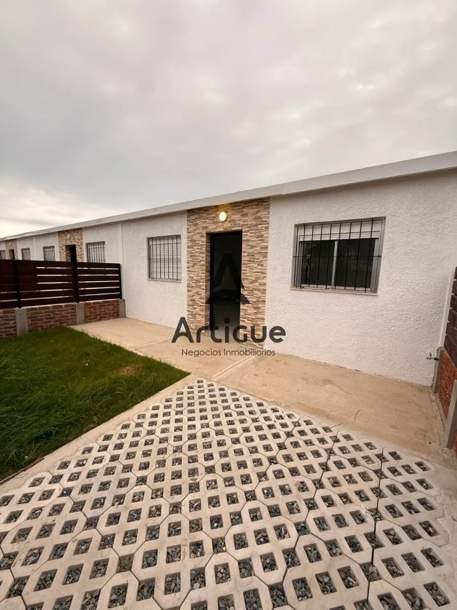 Alquiler Casa Lomas De Solymar 1 Dormitorio Con Cochera A Estrenar · Foto 4