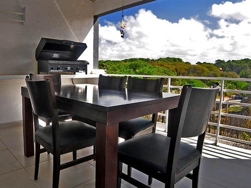 Complejo Frente Al Mar - 6 Deptos Con Salida Directa A La Playa - 700 M2 Totales