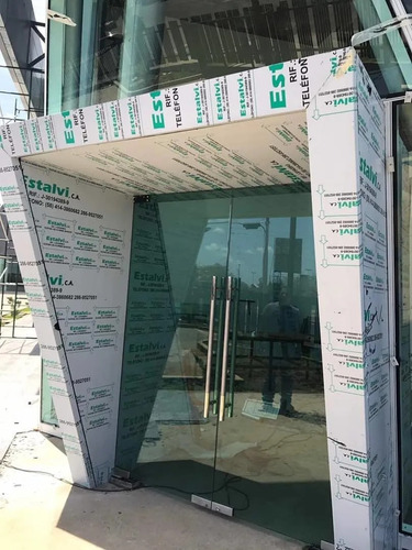 Imagen 11 de 14 de Pedro Castro Inmobiliaria Vende Centro Comercial En Puerto Ordaz Unare Calle Neveri, Alta Vista, Puerto Ordaz #@pedro_castroj #compraventa #inversion #bienesyraices
