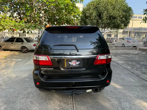 Toyota Fortuner 3.0 Sr5