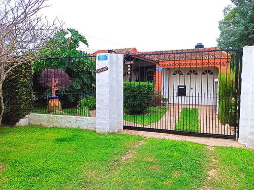 Venta La Reja Casa 3amb + Dto 2amb S/lote 543m2