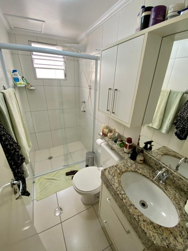 Imagem 11 de 22 de Apartamento Jardim Marcia 2 Dormitórios Reformado Armários Planejados - Ap060 - 69406726