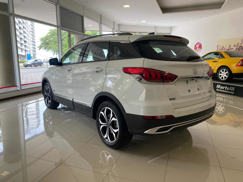 Imagen 7 de 13 de Baic X55 Honor Turbo / Martelli Automotores