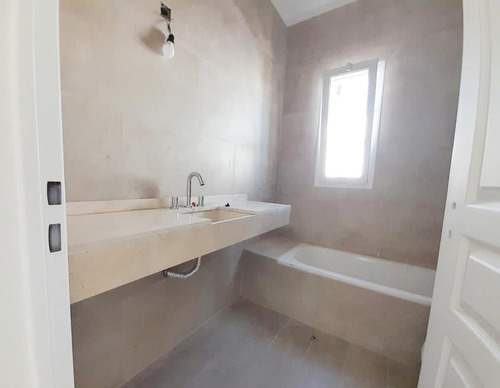 Imagen 22 de 23 de Casa En Venta En El Canton Barrio Norte Lote A Laguna