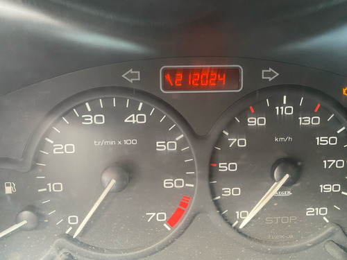 Peugeot 206 SW Presence 1.4 (flex)