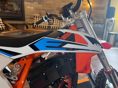 Imagen 3 de 11 de Ktm Sx E5 Minicross 2023