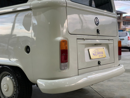Volkswagen Kombi 1.4 MI STD 8V FLEX 4P MANUAL