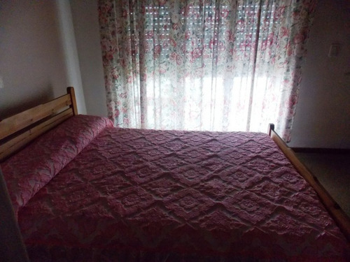 San Bernardo, Venta Amplia Casa Estilo Chalet Retasada