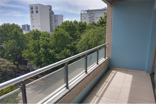 Alquiler 2 Ambientes A Estrenar En Caseros Centro
