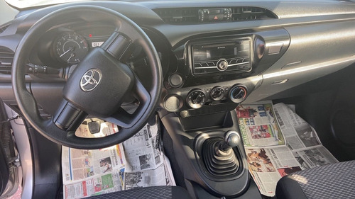 Imagen 10 de 15 de Toyota Huilux Sr 2019