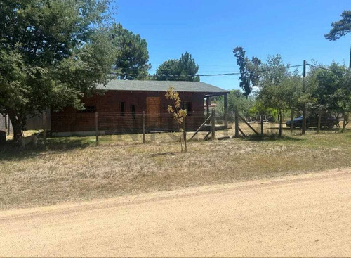 Hermosa Casa En Parque Del Plata Sur A 5 Cuadras De La Playa