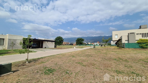 Lote En B° Cerrado Quinta Azucena Yerba Buena. Financiación