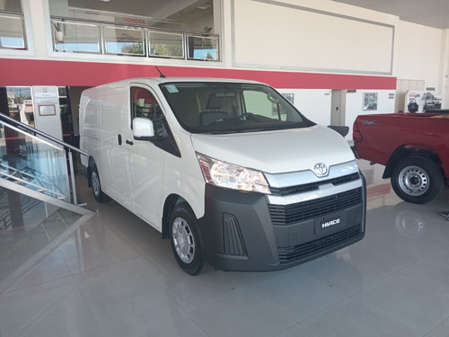 Toyota Hiace 2.8 Tdi Furgón 6at L1h1 3a 4p