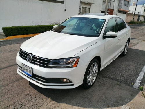 Imagen 2 de 15 de Volkswagen Jetta 2017 2.5 Sportline Tiptronic At