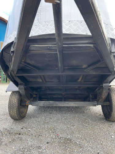 Carretinha Fechada