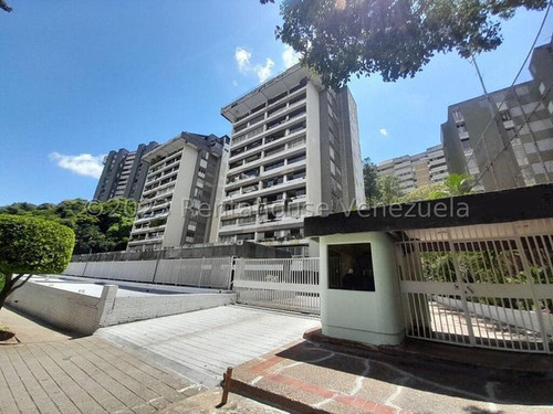 Apartamento En Venta Macaracuay Calle Cerrada Con Vigilancia 24-10263 Mr. 