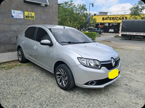 Renault Logan 1.6 Privilege / Intens