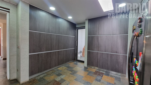 Casa En Venta De 4 Dorm. En Chicureo Centro