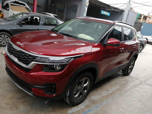 Kia Seltos One 1.6, 2023, Rojo Intenso,, Secuencial, Dual,