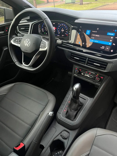 Volkswagen Nivus 1.0 200 TSI TOTAL FLEX HIGHLINE AUTOMÁTICO