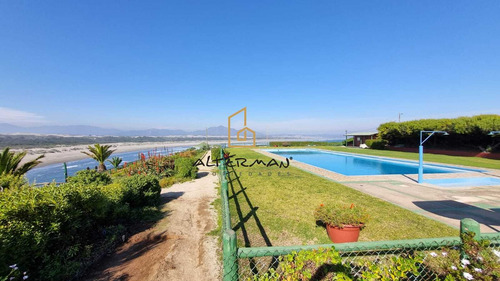 Casa En Condominio En Ritoque, Excelente Estado Y Ubicacion