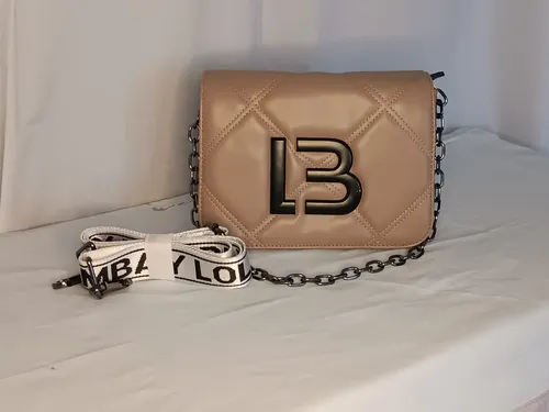 Cartera bimba y lola usada outlet