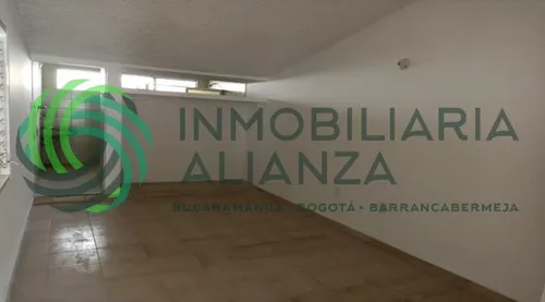 Local En Arriendo En Cañaveral. Cod A16183