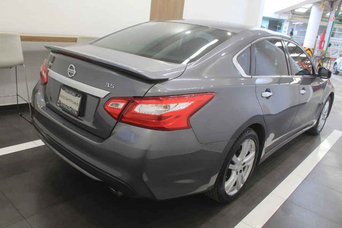 Imagen 6 de 15 de Nissan Altima 2017 4p Exclusive V6/3.5 Aut