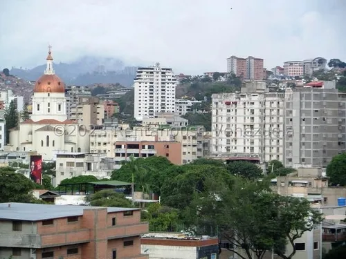 Venta De Ph En Los Chaguaramos