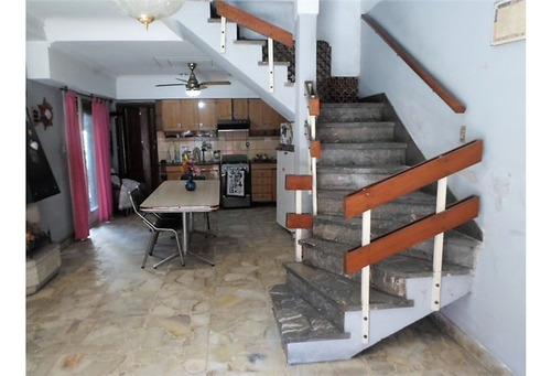Venta Casa 5 Amb En Lomas Del Mirador Oportunidad