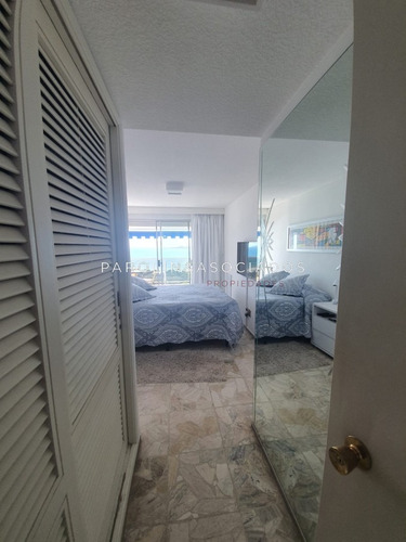 Imagen 16 de 30 de Departamento En Venta, Playa Mansa Primera Linea
