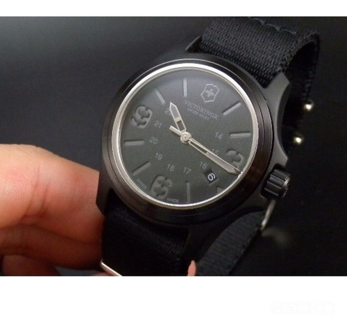Relógio Suíco Victorinox Swiss Army All Black Field Watch