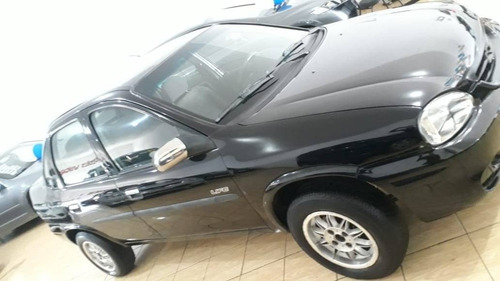 Imagem 11 de 15 de Chevrolet Classic 1.0 Mpfi Life 8v Flex 4p Manual