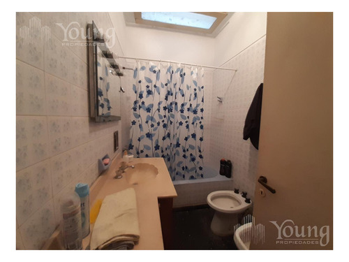 Imagen 12 de 28 de Casa De 4 Ambientes Con Jardin Y Pileta En Berazategui