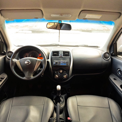Imagem 10 de 11 de Nissan March S 1.0 2017 Completo