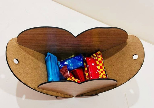 Imagem 4 de 7 de Cesta Coração 18cm Mdf Marrom 3mm - 10 Unidades