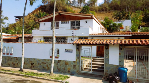 Eg Casa En Venta - Colinas De Los Ruices /  24-24748
