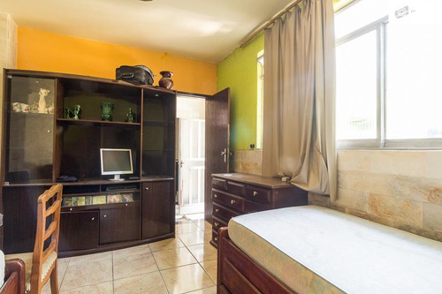 Imagem 7 de 15 de Aluguel De Casa Com 374m² E 7 Quartos - 10789